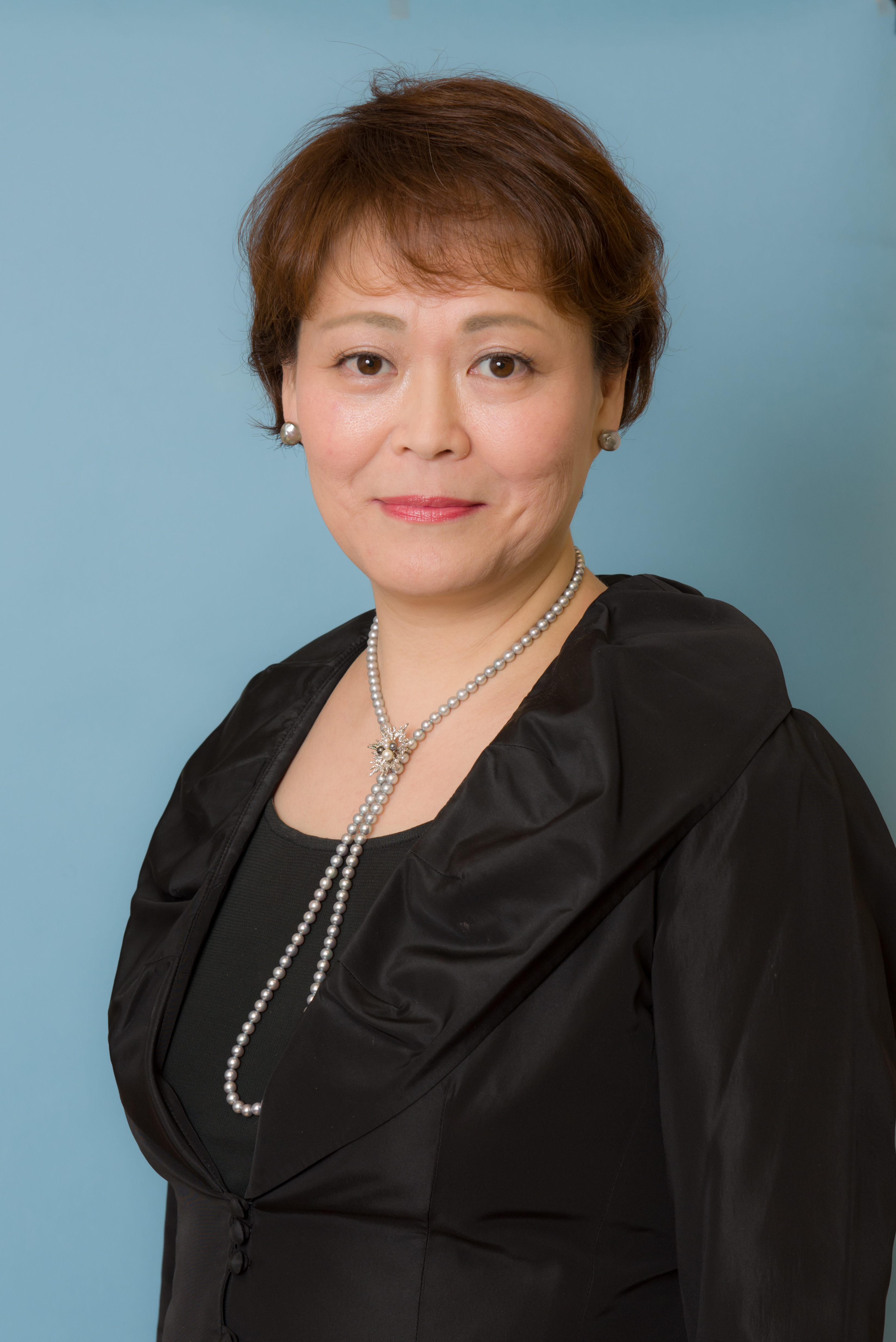 西山 万里